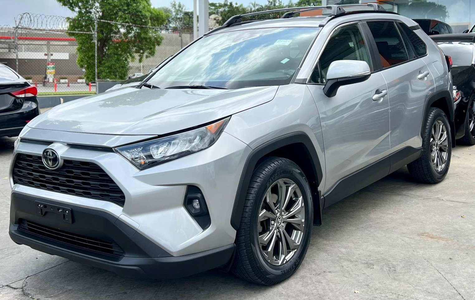 jeepetas y camionetas - Toyota Rav4 Le 2019 ✅️ Clean Carfax  2