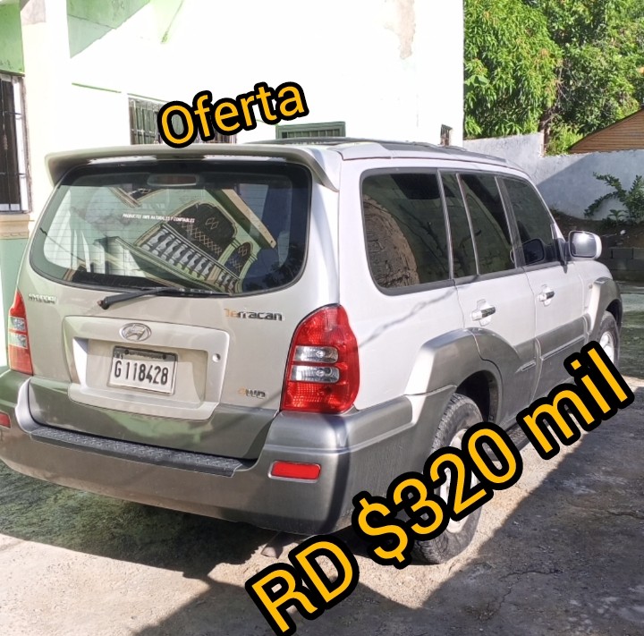 jeepetas y camionetas - Hyundai Terracan 2006 $320 San Cristóbal  7