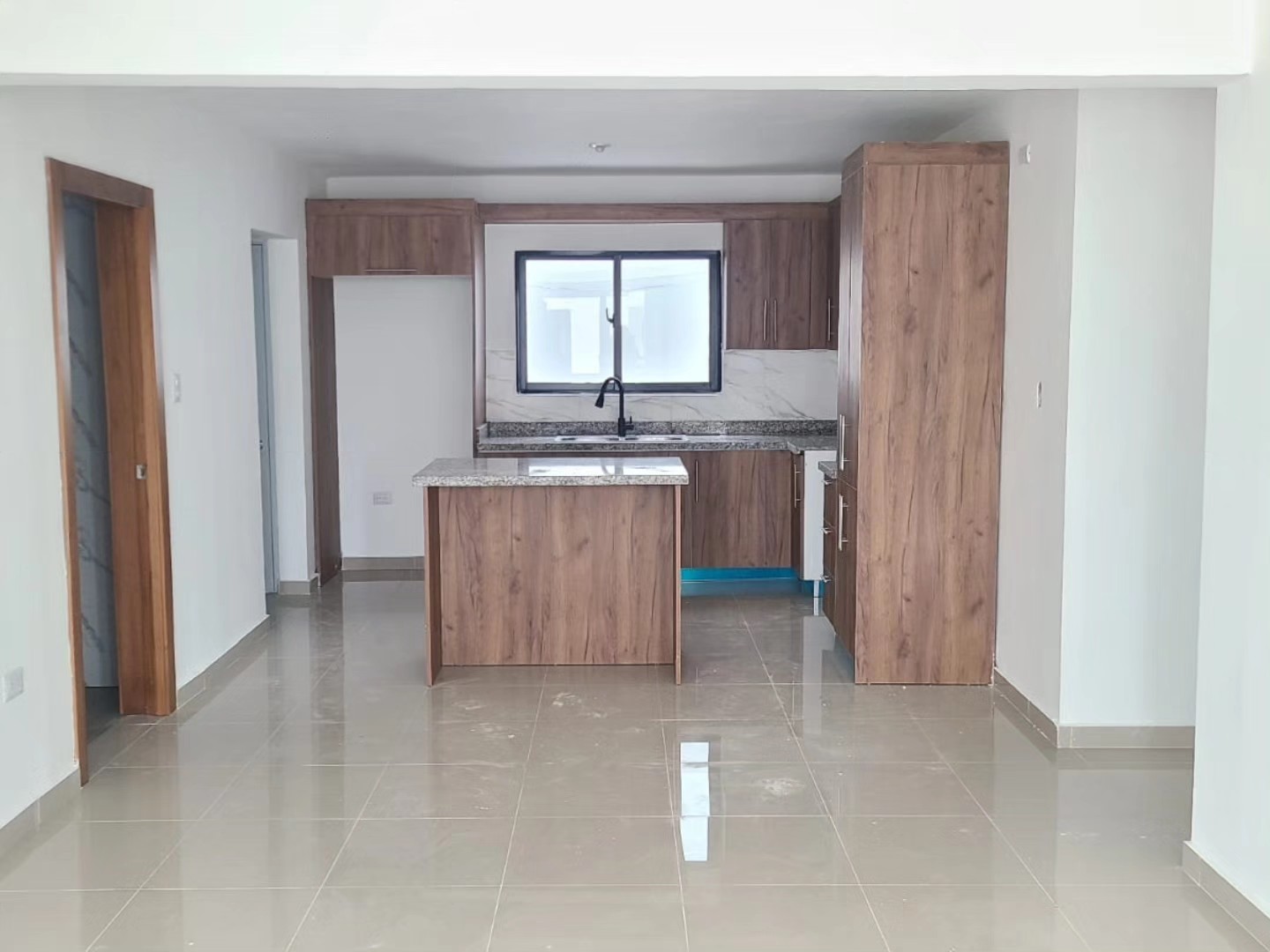 apartamentos - 1er piso nuevo moderno llanos de gurabo  4