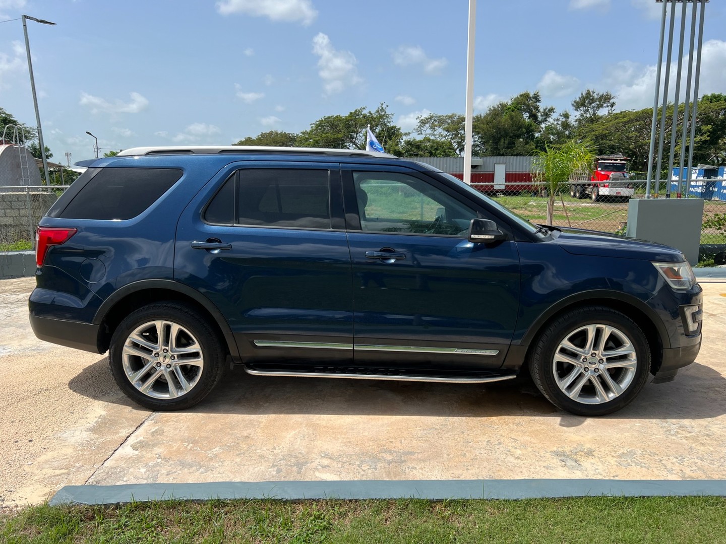 jeepetas y camionetas - FORD EXPLORER .                         8