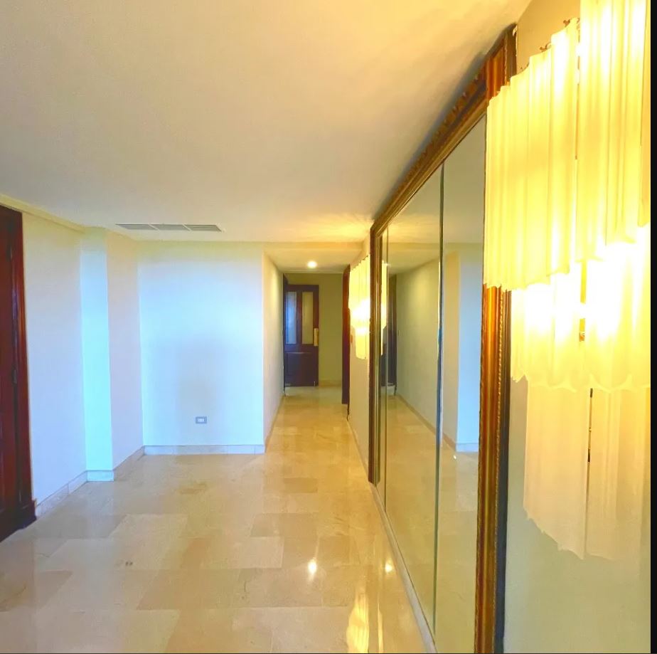 apartamentos - Apartamento Clasico Av. Anacaona 500m2 5