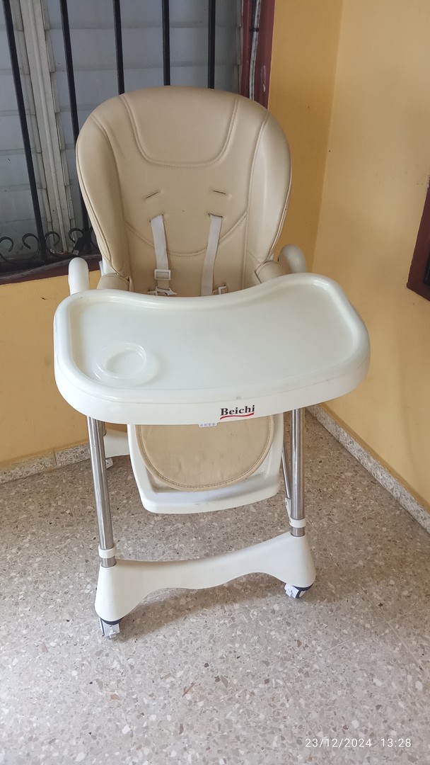 coches y sillas - SILLA PARA BEBE,CON BANDEJA- CINTURON DE SEGURIDAD