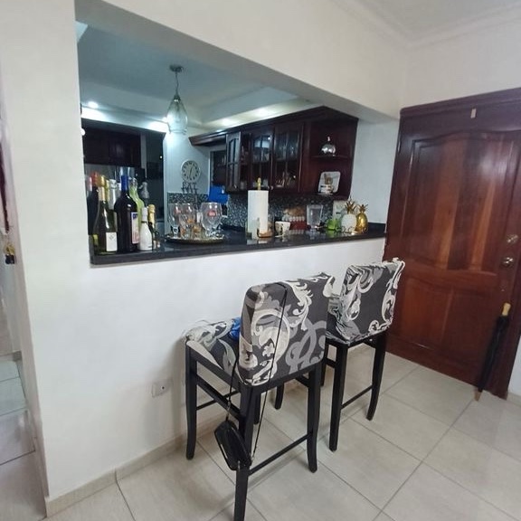 apartamentos - Vendo apartamento en Excelentes condiciones en Alma Rosa I