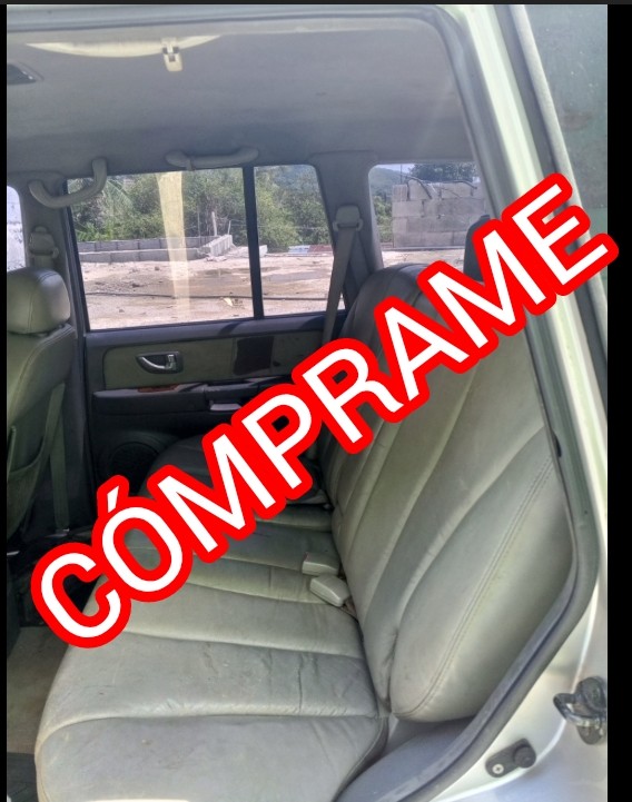 jeepetas y camionetas - Hyundai Terracan 2006 $320 San Cristóbal  8