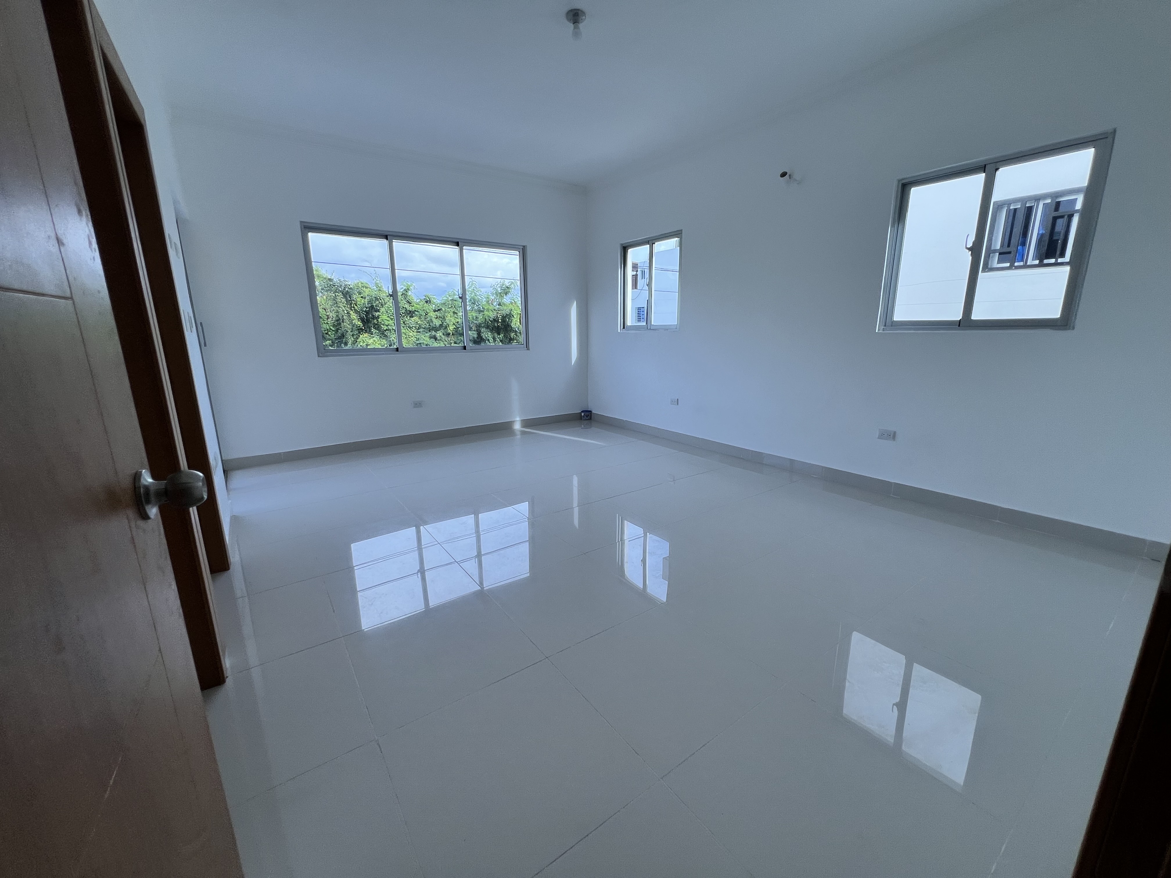 casas - venta de casa autopista de san Isidro brisa oriental Santo Domingo con patio 5