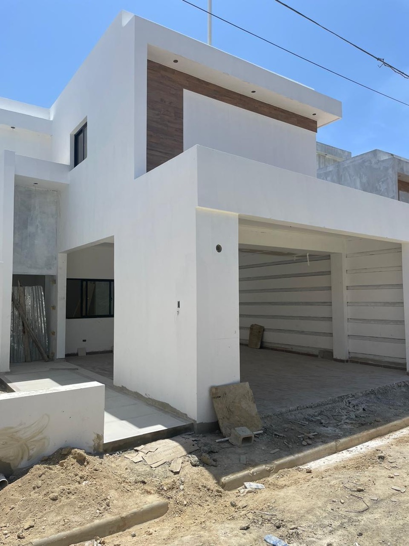 casas - Casas en San Isidro próximo a la Av. Ecológica  0