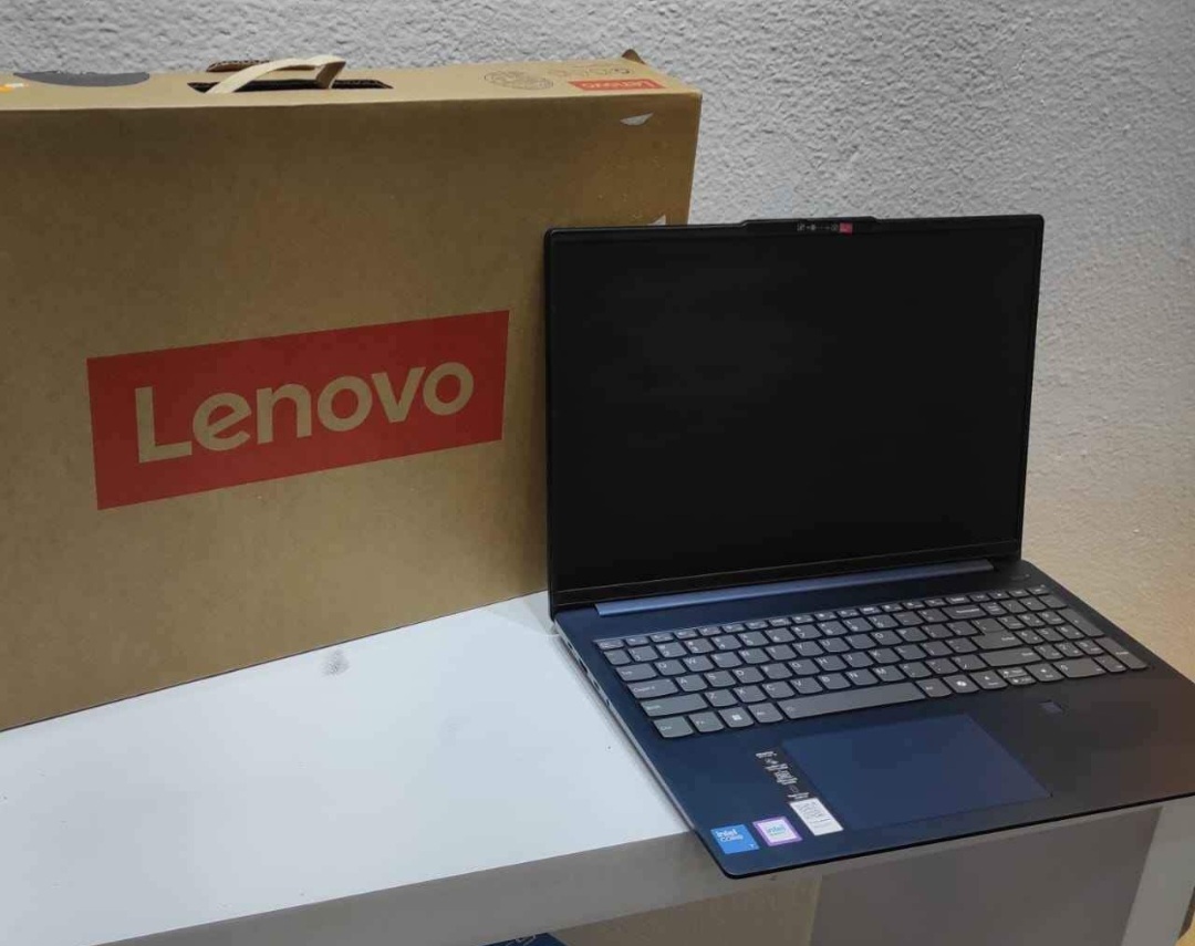 computadoras y laptops - Laptop Lenovo IdeaPad Slim 5, Pant 16", CORE 7 ULTRA. 16GB RAM, 1TB SSD. Nueva  1