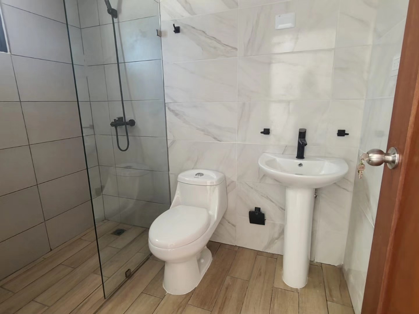 apartamentos - 1er piso nuevo moderno llanos de gurabo  6