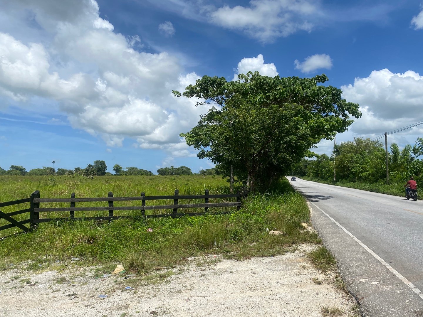 solares y terrenos - Venta de lote de 1.257,600 Mts2 para desarrollo en bávaro 