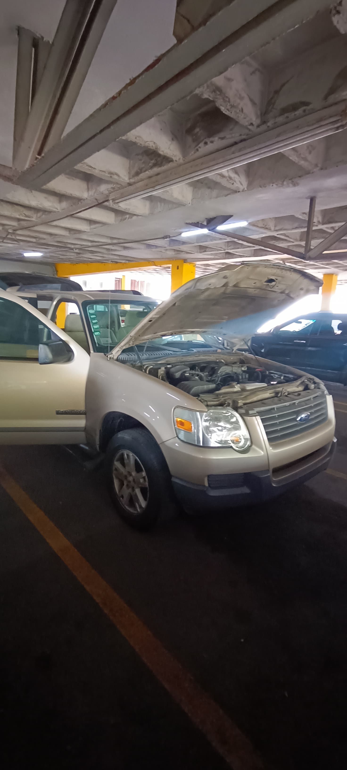 jeepetas y camionetas - Ford Explorer xlt 2006 8