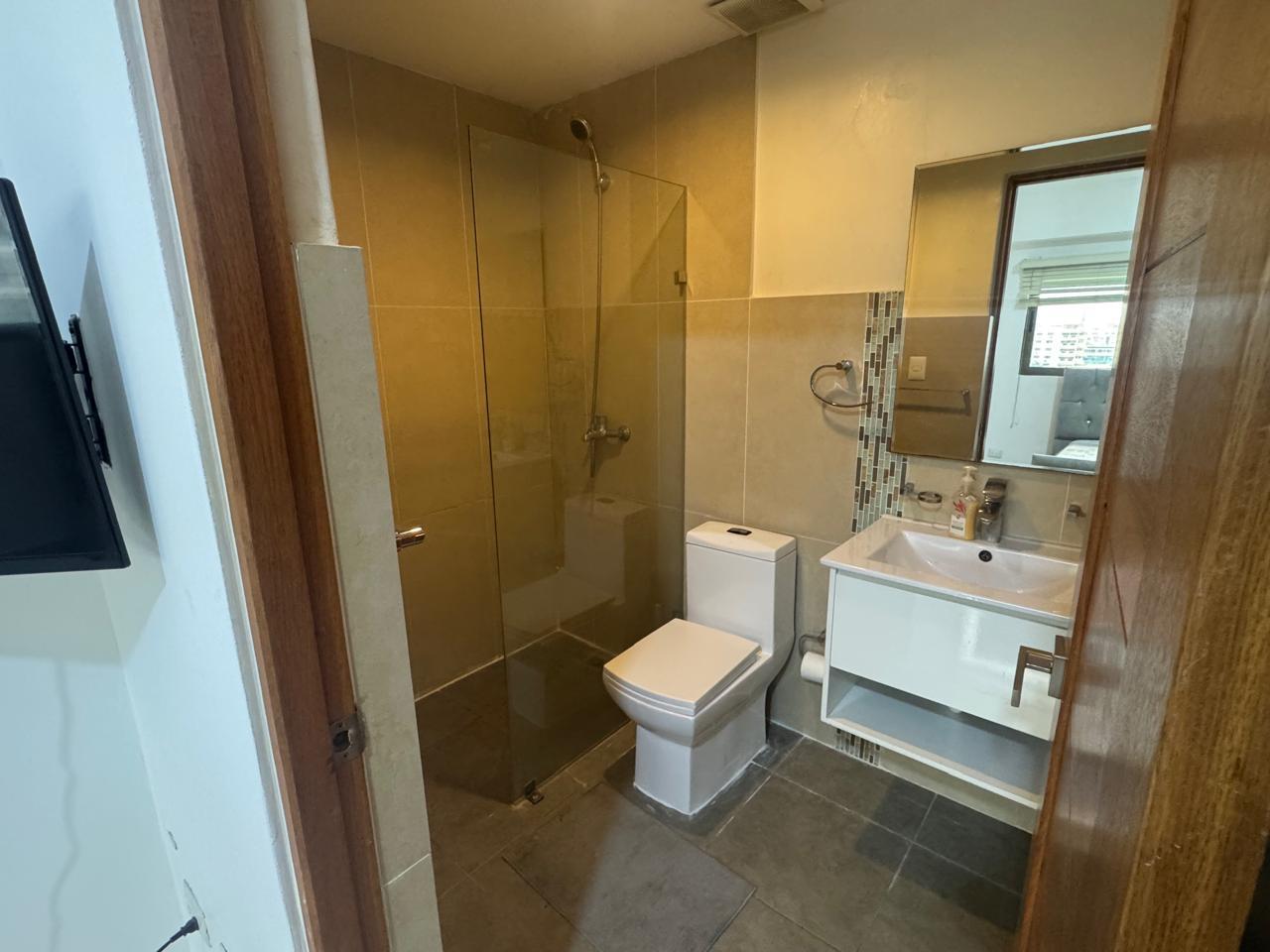 apartamentos - Rento apartamento amueblado en piantini  9