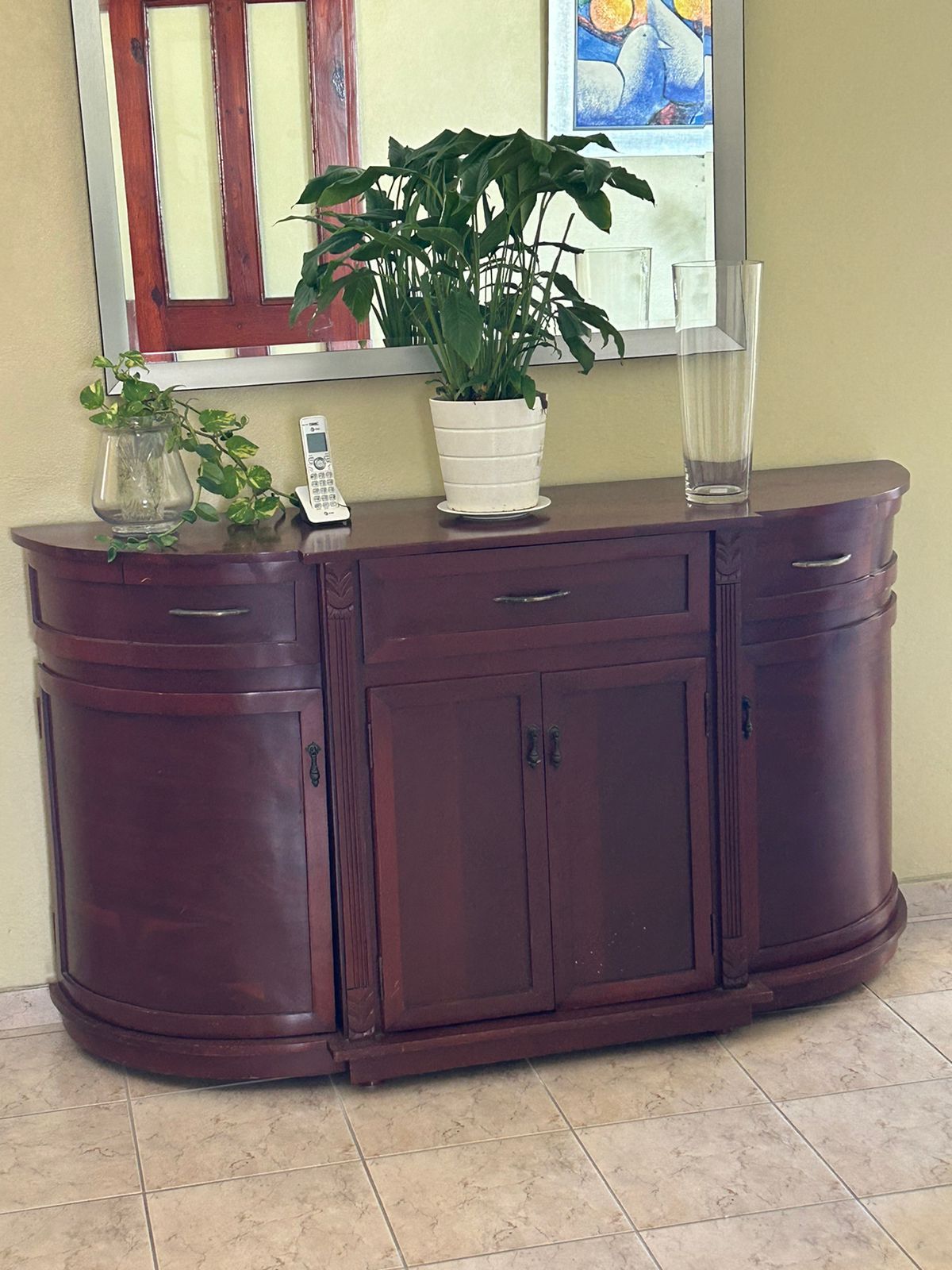 muebles y colchones - Credenza en Caoba oportunidad! 1