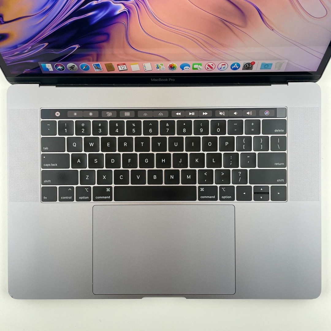 computadoras y laptops - Macbook Pro 2018 15,4 i9 32 GB 1