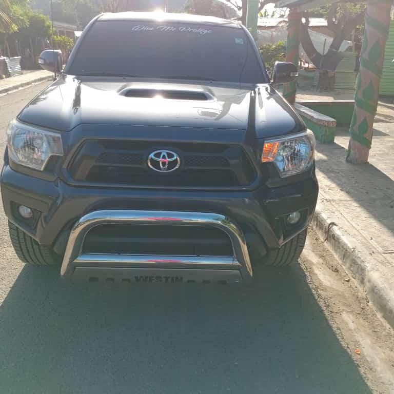 jeepetas y camionetas - Toyota tacoma 2013