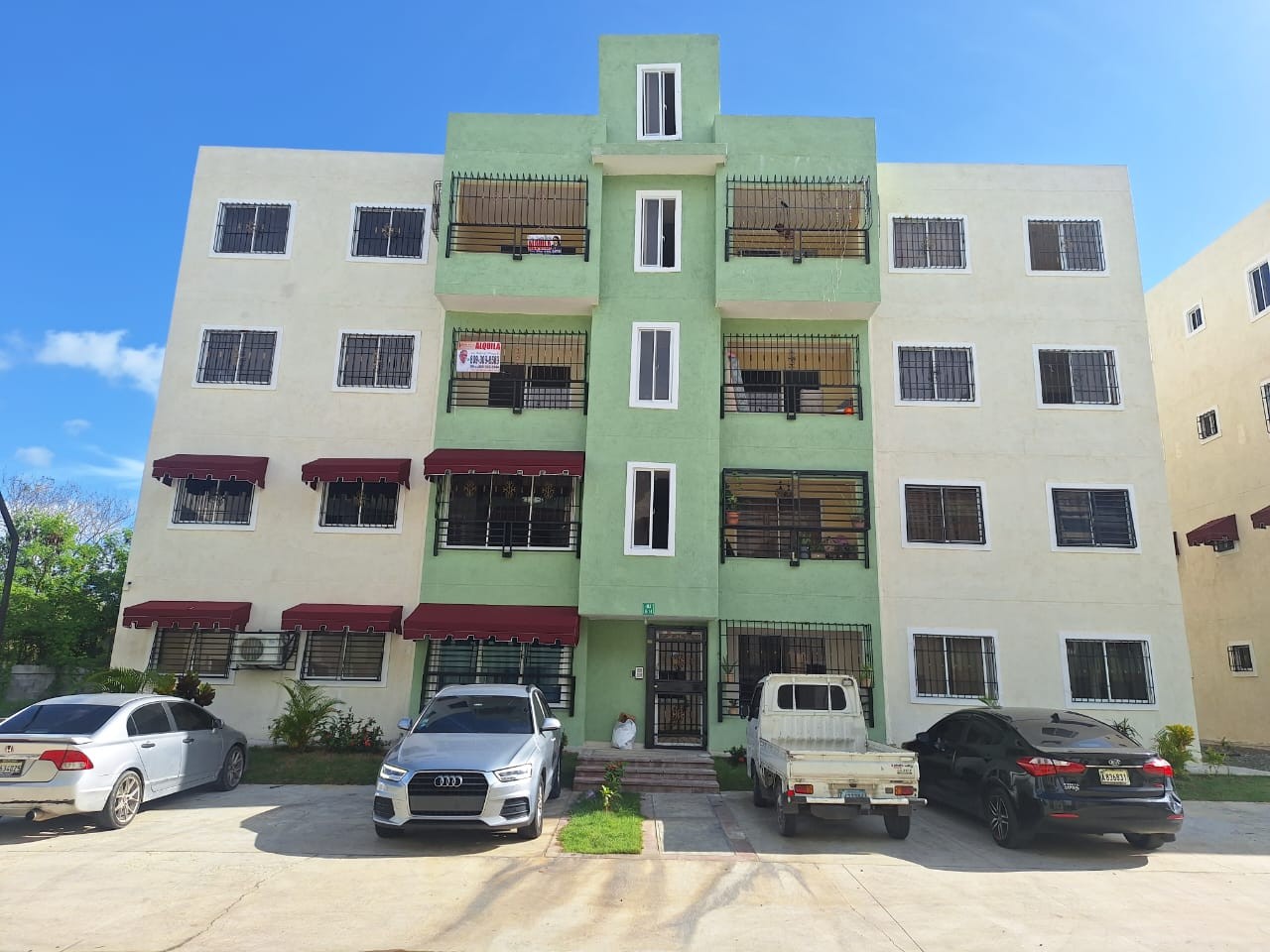 apartamentos - Alquiler de apartamento Av. Jacobo Majluta próximo al bravo y colinas mall