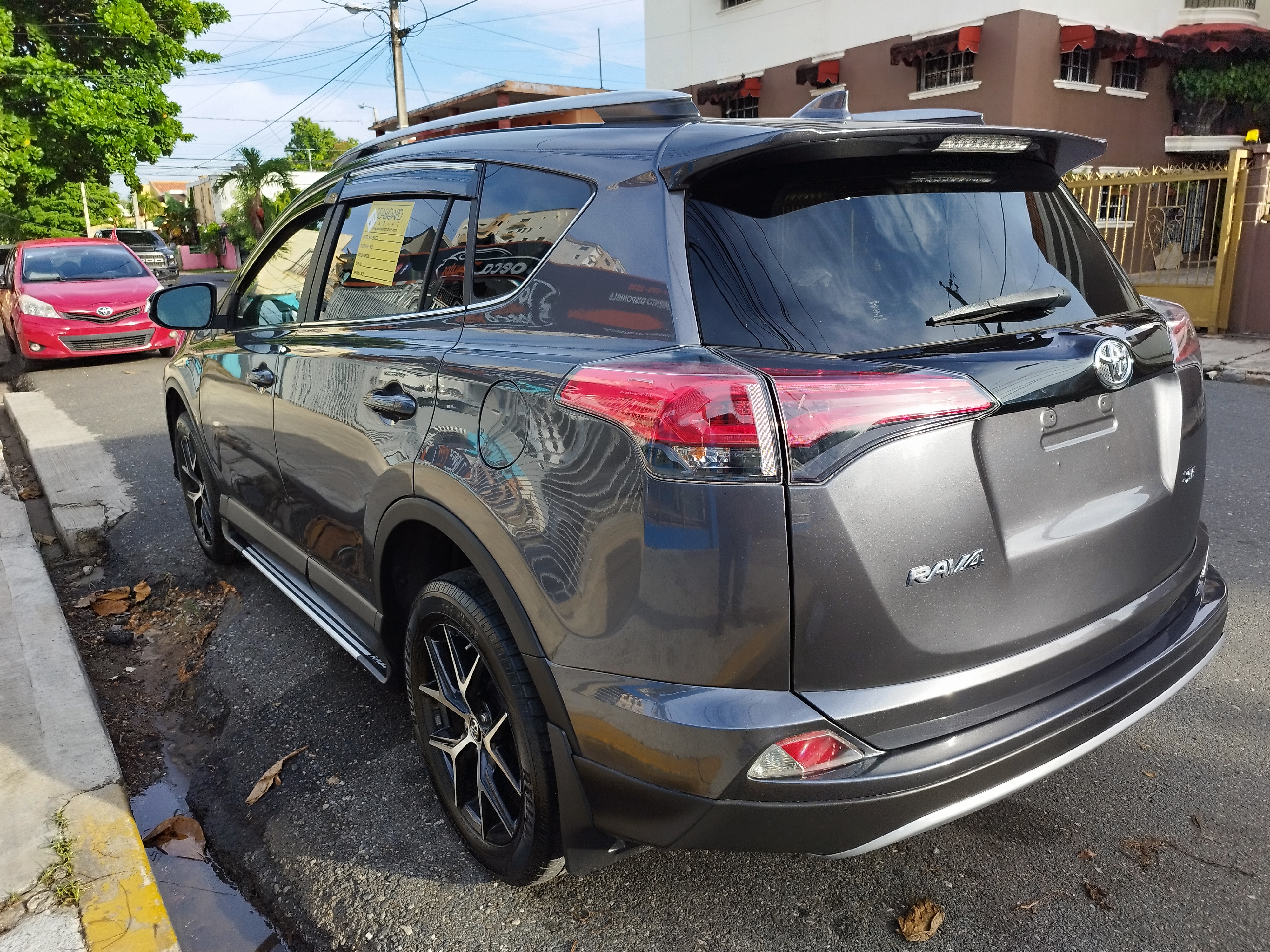 jeepetas y camionetas - 2018 Toyota Rav4 SE 80 Mil Millas  2