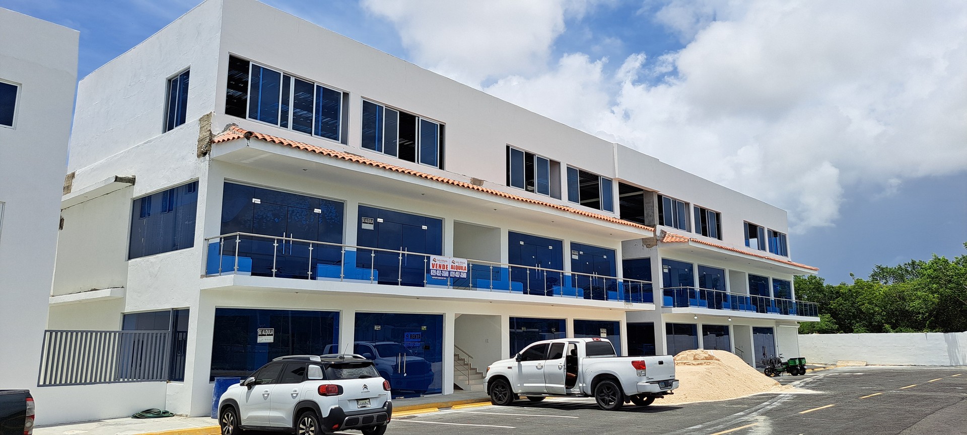 oficinas y locales comerciales - Local en Selene VI 1