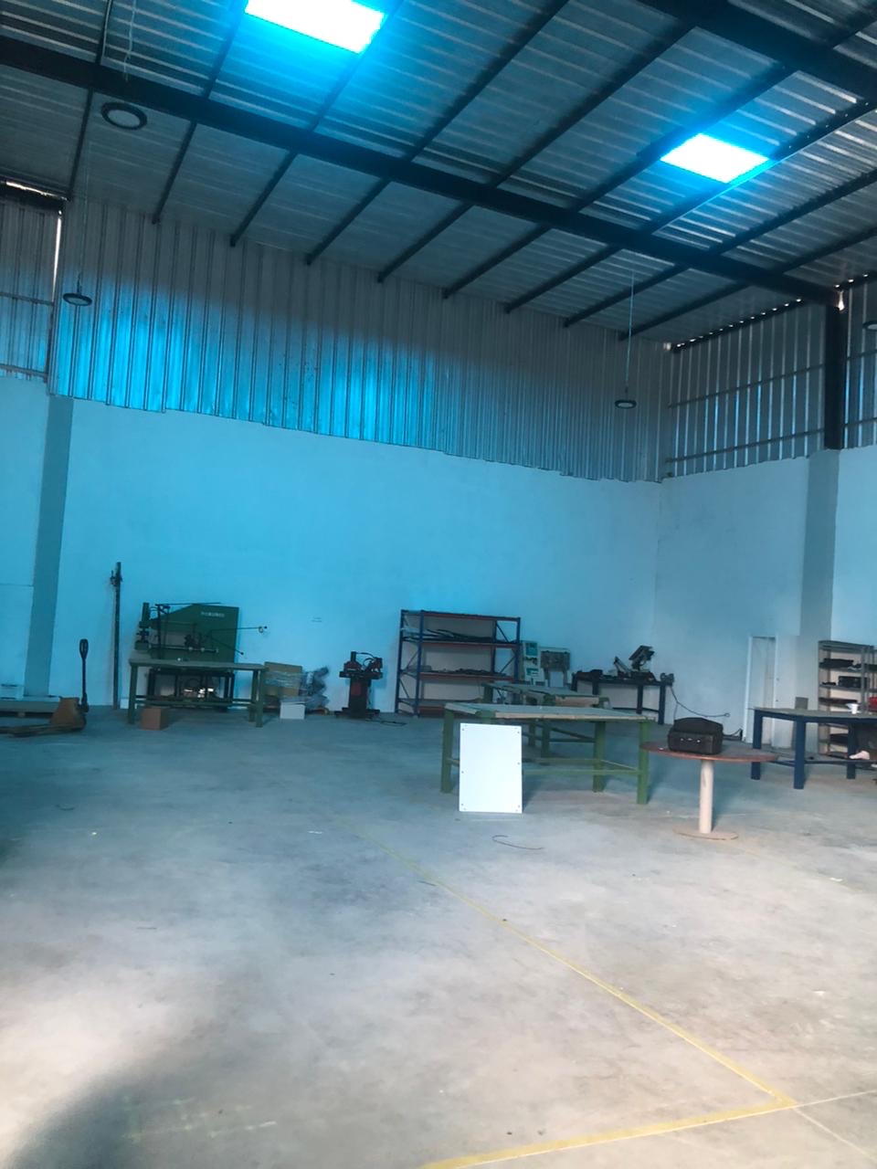 oficinas y locales comerciales - Alquilo Nave Industrial en Santo Domingo Norte  1