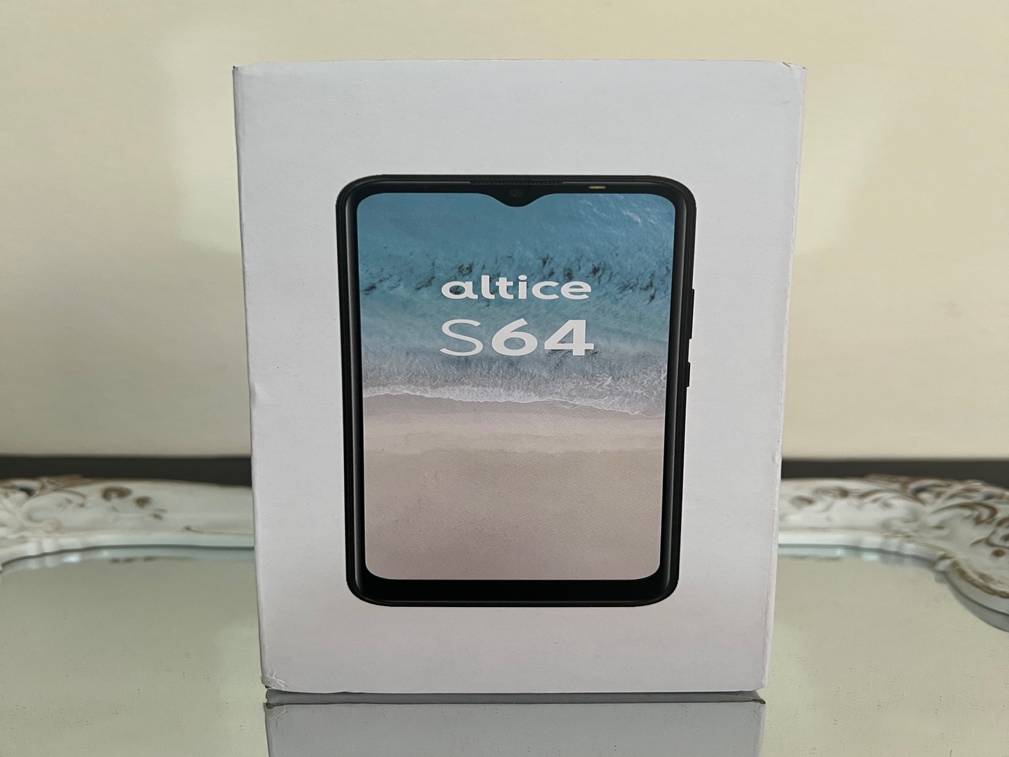 celulares y tabletas - Altice S64