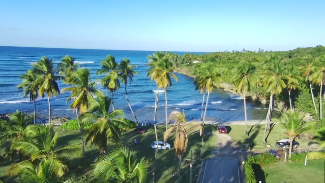 solares y terrenos - 6  lottes de tierra en Playa Boca Chiquita de Las Galeras
