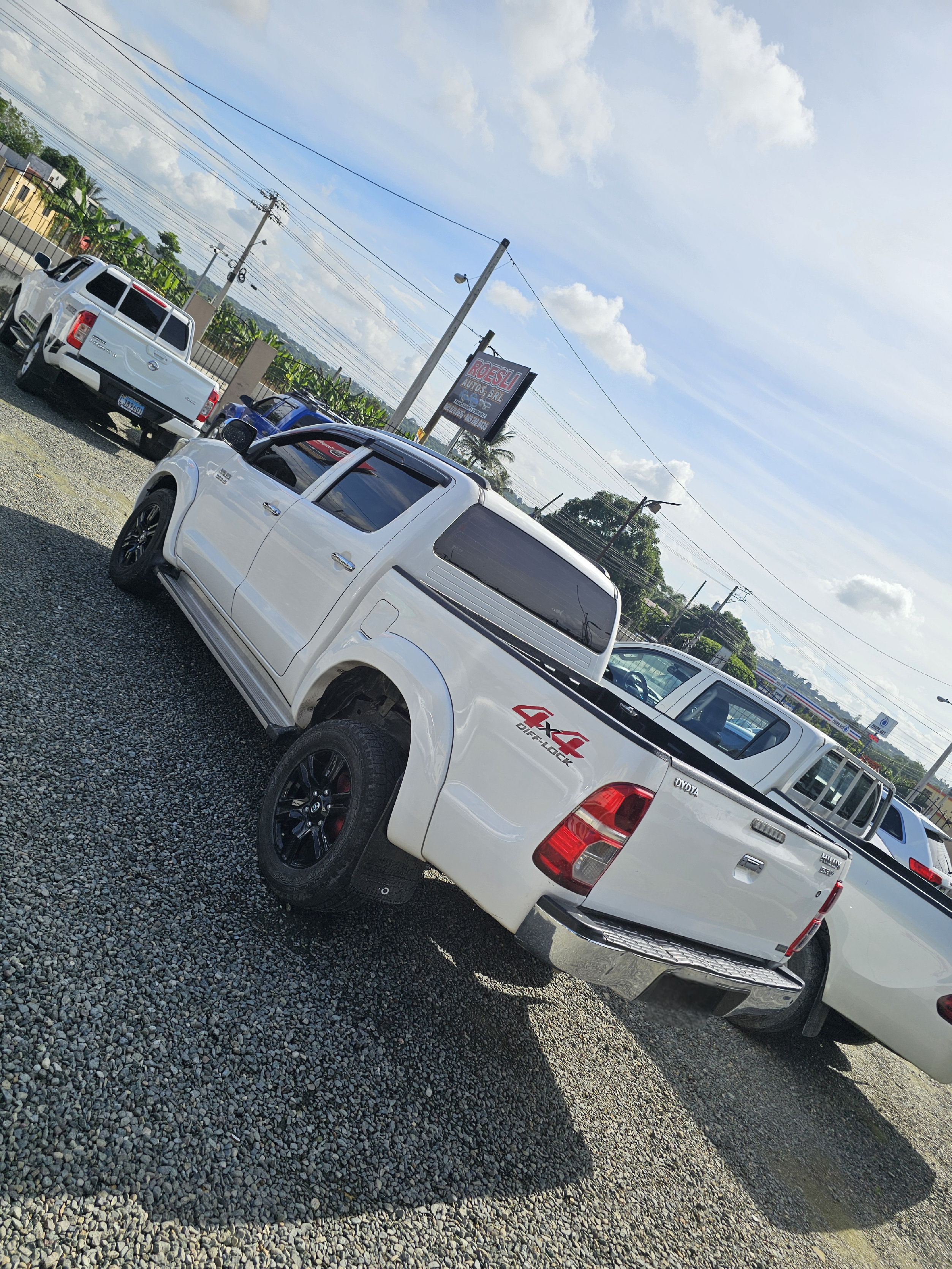 jeepetas y camionetas - Toyota hilux 2013 automatica 4×4 2