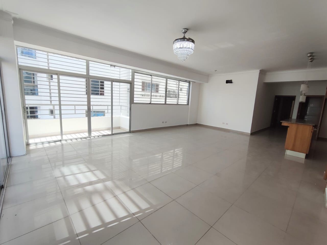 apartamentos - Apartamento en Venta
NACO
USD 285,000.00
Mantenimiento: RD$11,000.00
