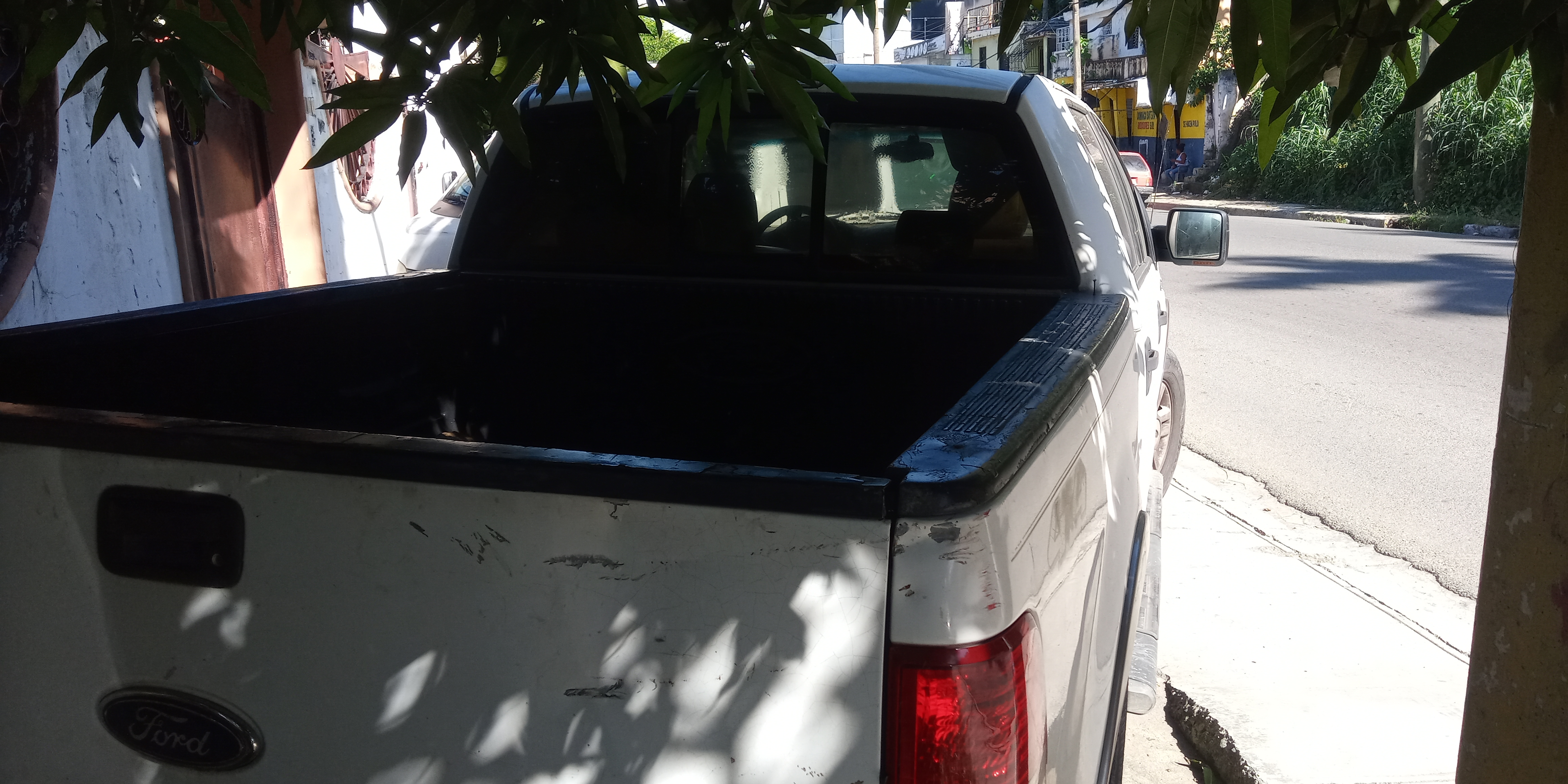 jeepetas y camionetas - Vendo Ford F-150 2005 Blanca 9