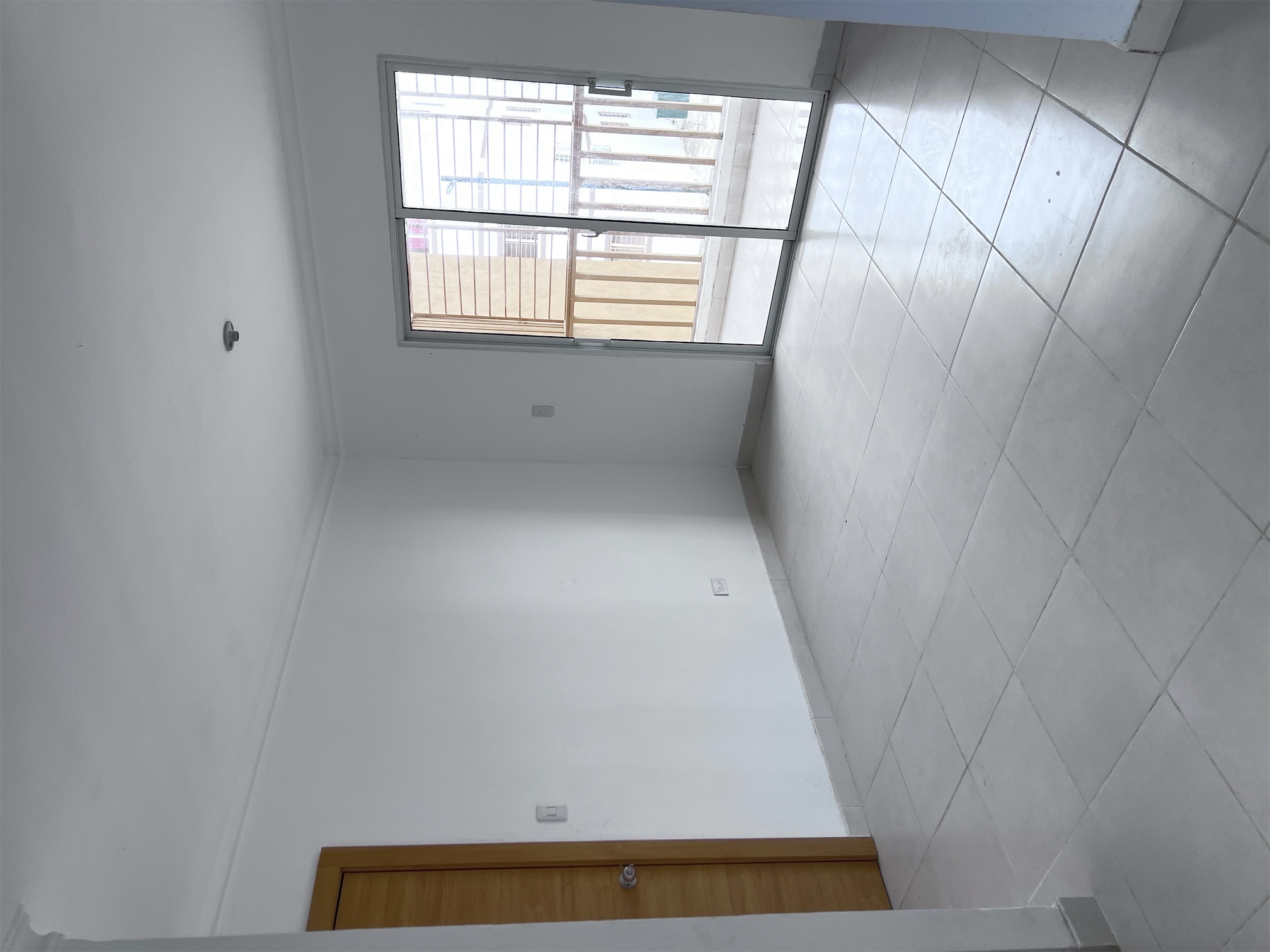 apartamentos - Vendo Apartamento Nuevo 2do Piso Residencial Cerrado en Hainamosa Sto. Dgo. Este 2