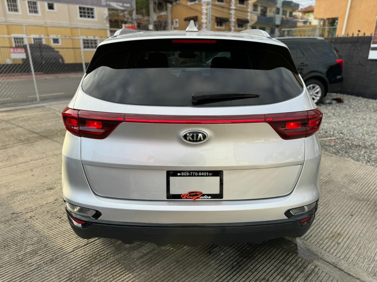 jeepetas y camionetas - Kia Sportage LX 2021 AWD 4