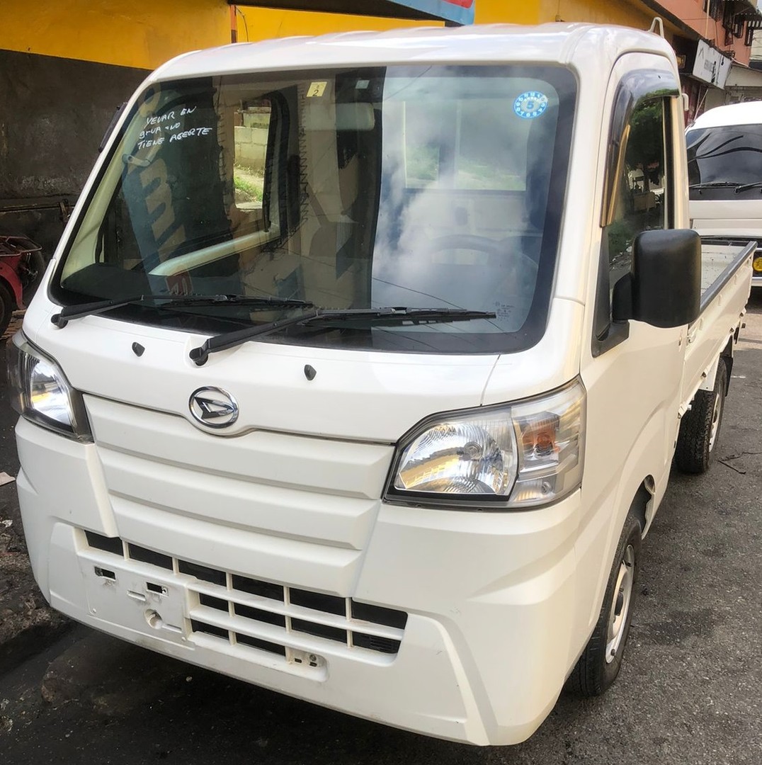camiones y vehiculos pesados - Camioneta Daihatsu Hijet  0