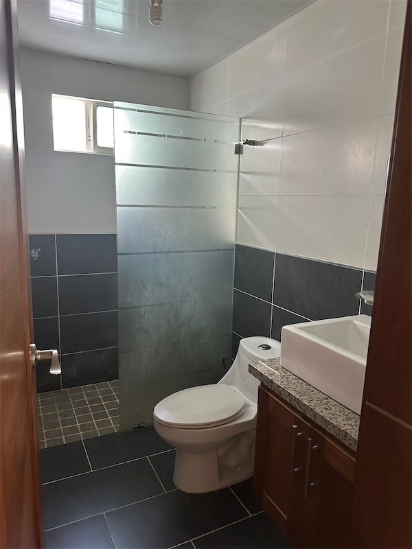 apartamentos - Alquilo en Gurabo 4 planta  4