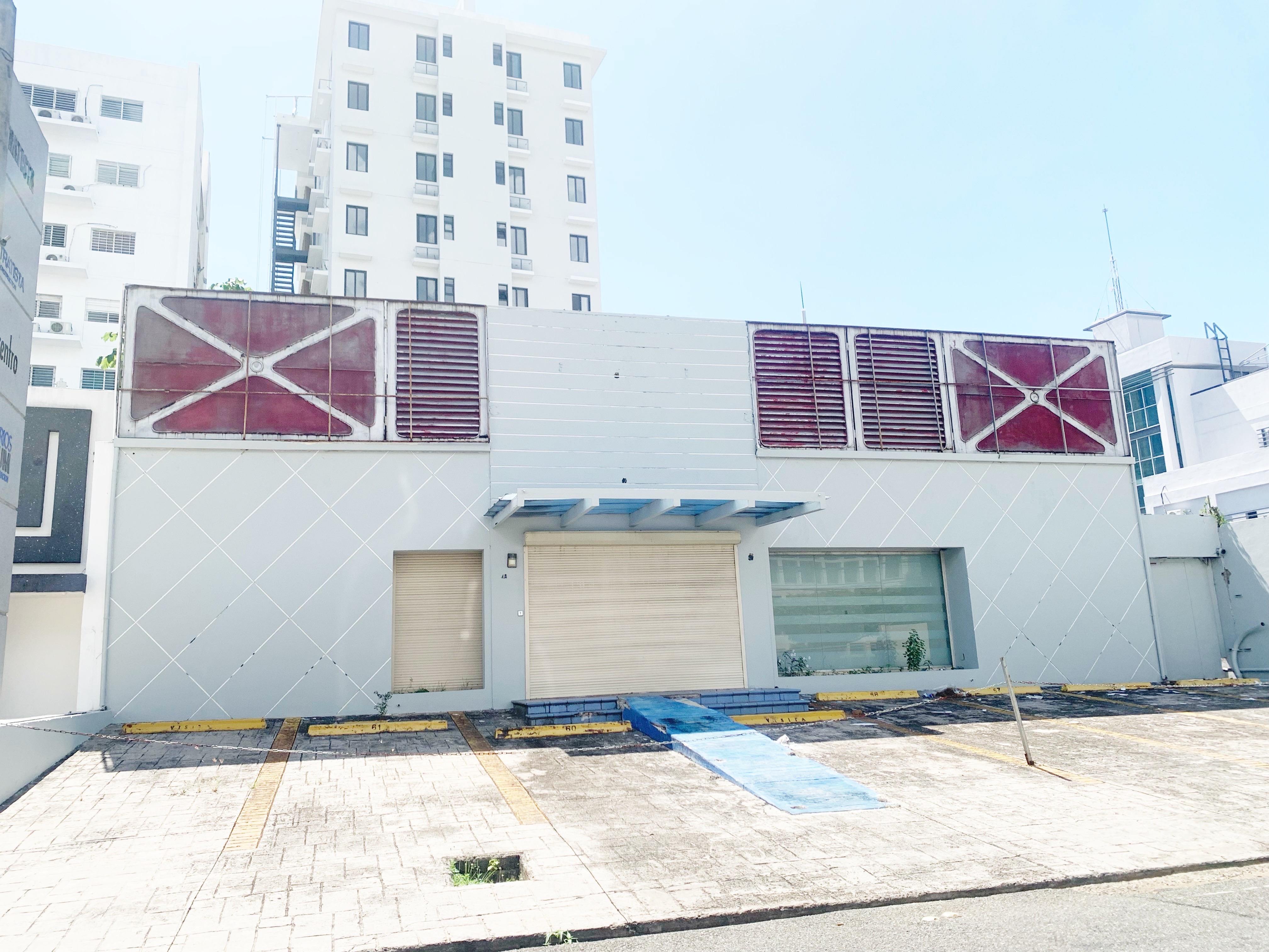 oficinas y locales comerciales - Propiedad comercial en venta  2