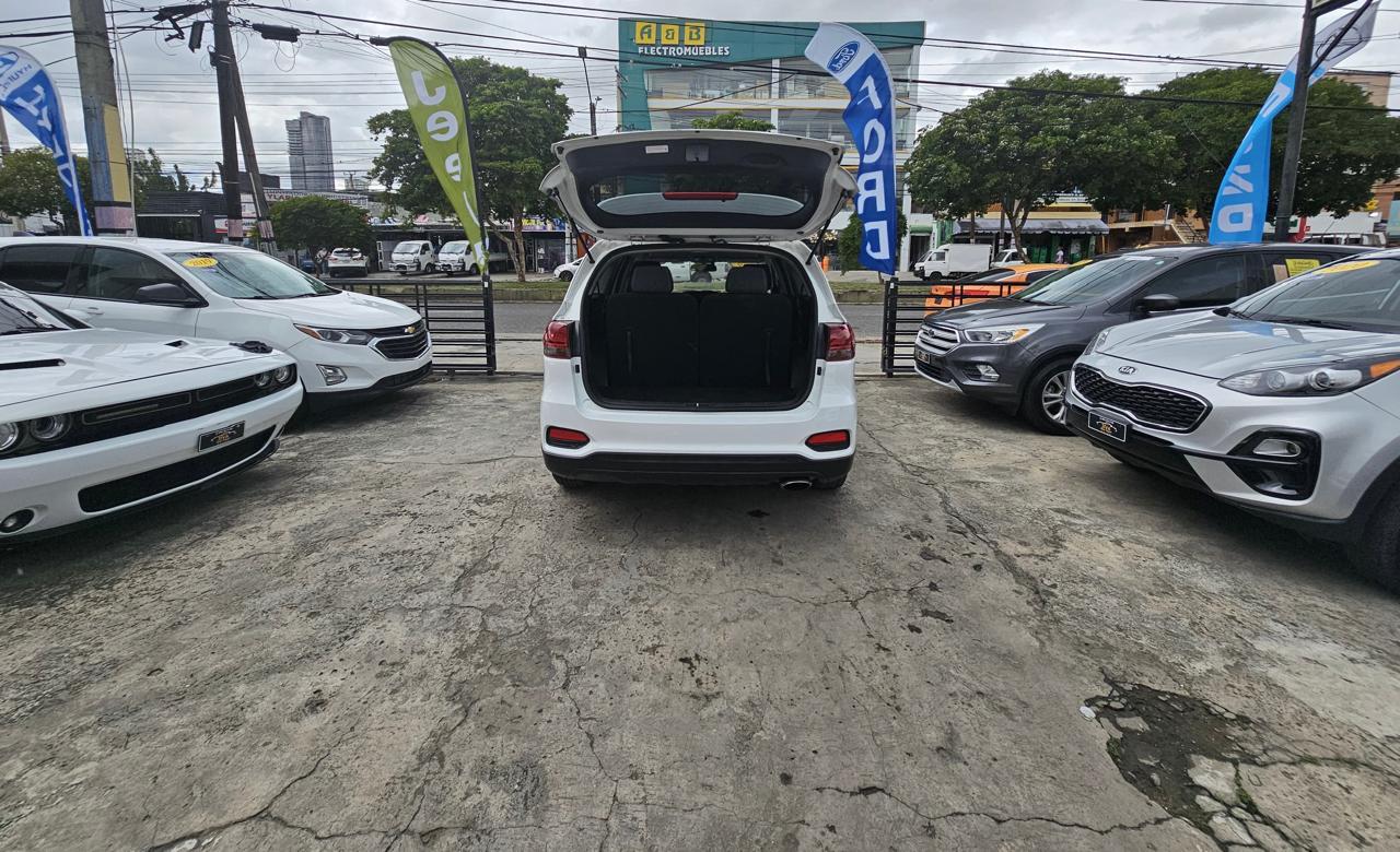 jeepetas y camionetas - 2019 Kia Sorento LX V6 4