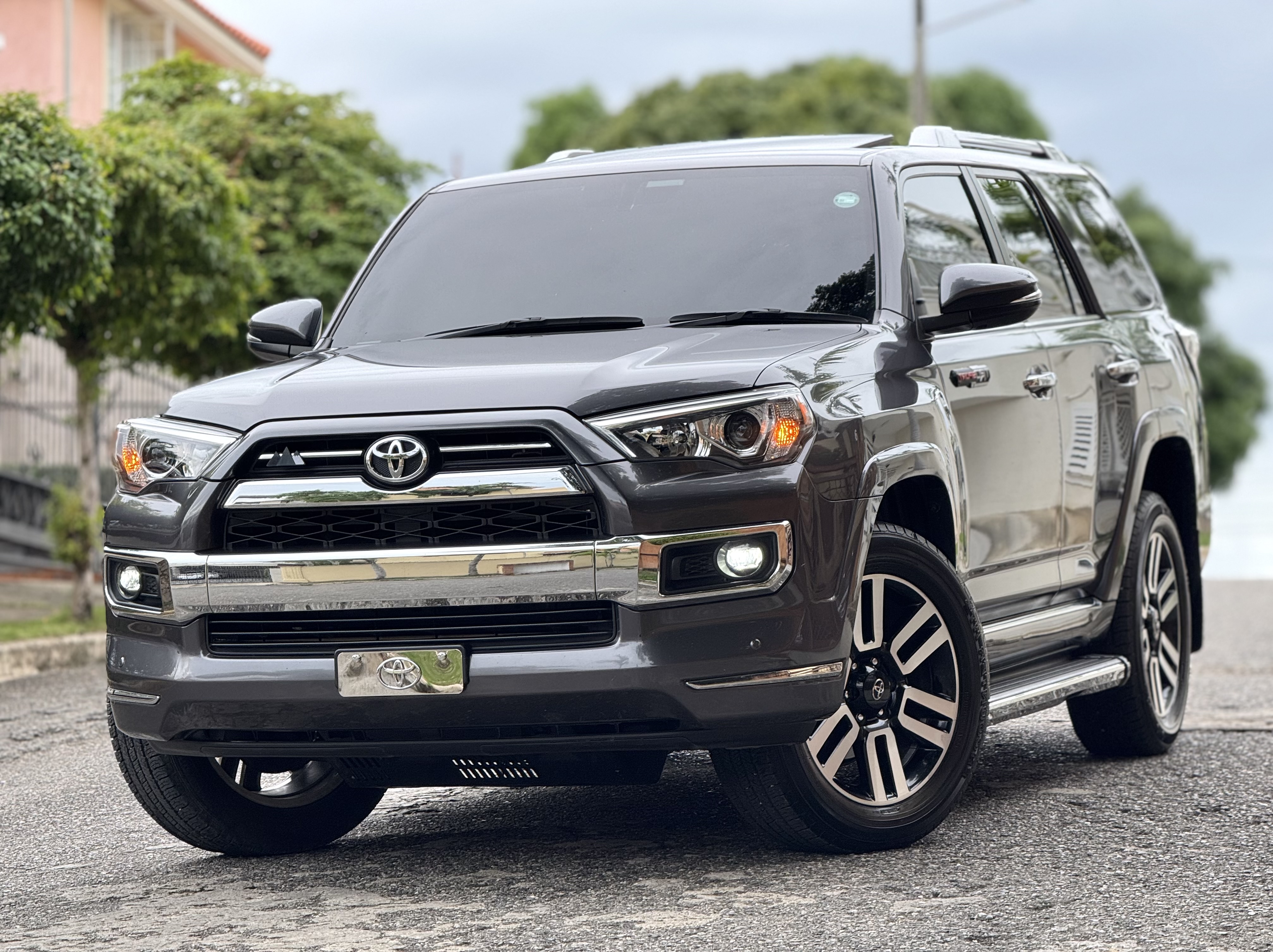 jeepetas y camionetas - Toyota 4runner Limited 4x4 3 filas 2021 0