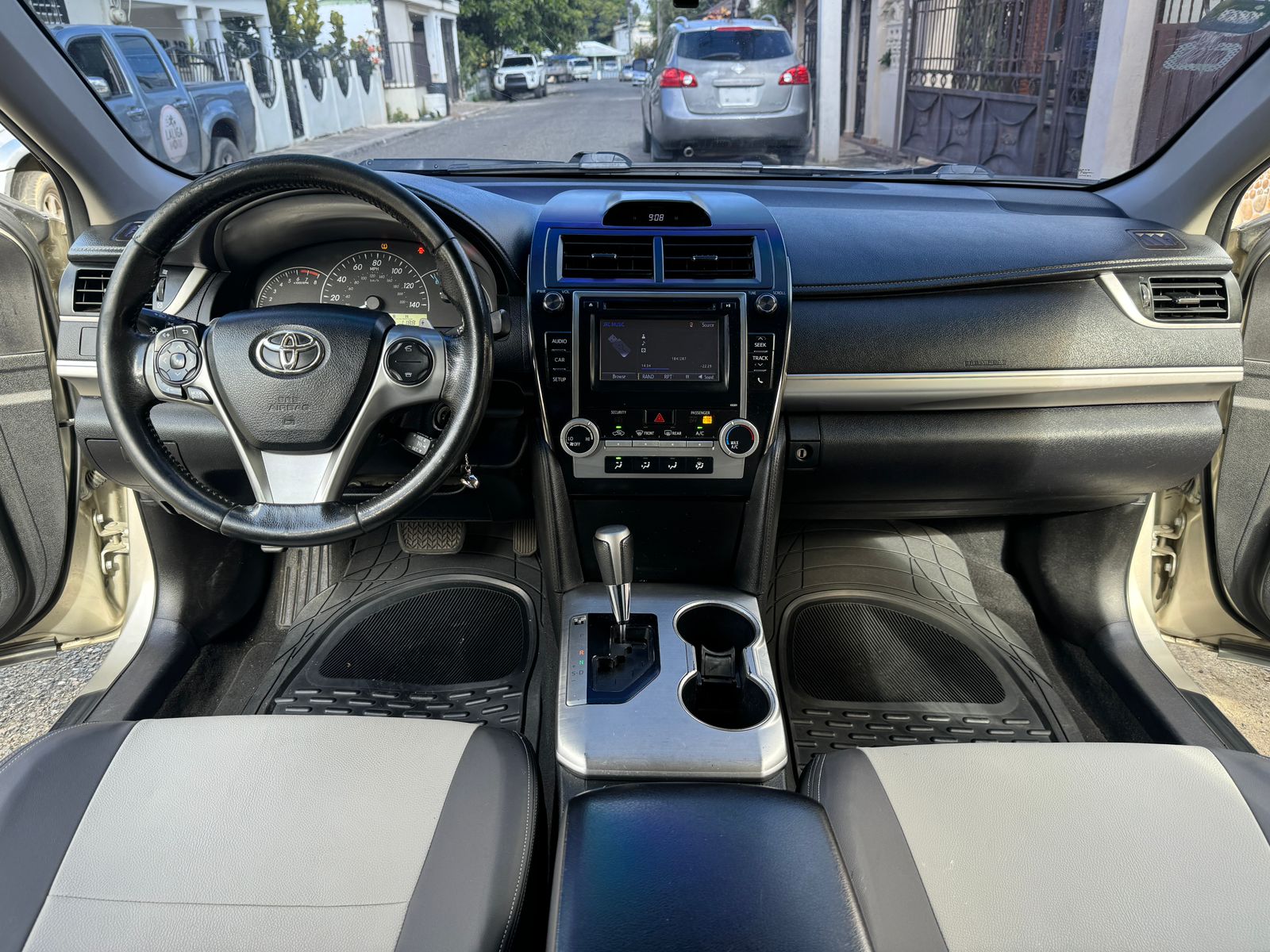 jeepetas y camionetas - Toyota rav4 2019 limited  2