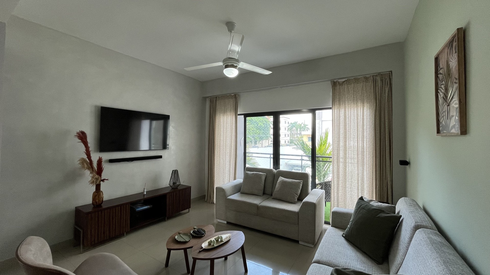 apartamentos - Arroyo Hondo Viejo amueblado 3 habitaciones 2.5 banos 2 parqueos balcon 9
