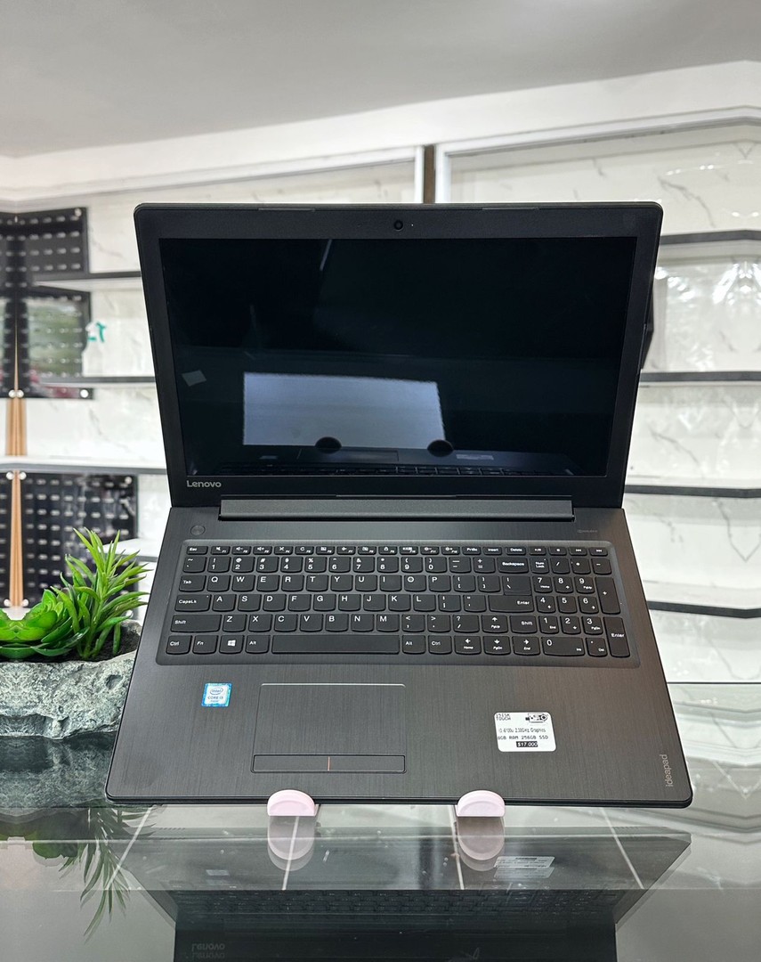 joyas, relojes y accesorios - LAPTOP lenovo 15.6 i3 6ta. Generacion $15,990