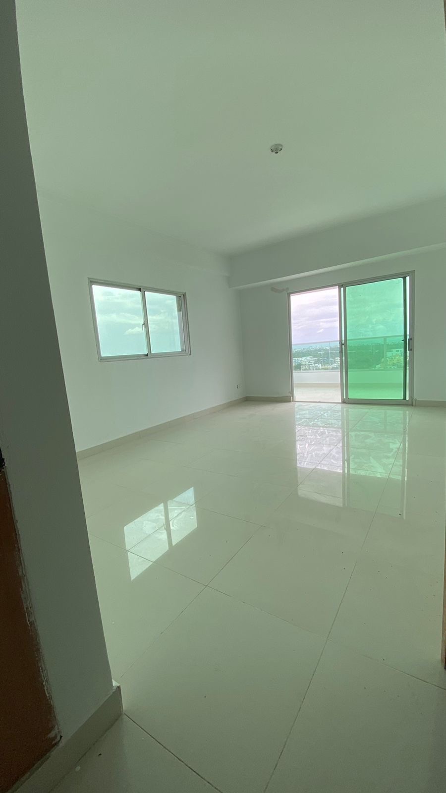 apartamentos - venta de apartamento nuevo en Alma rosa primera de 220mts piso 8 Santo Domingo  7