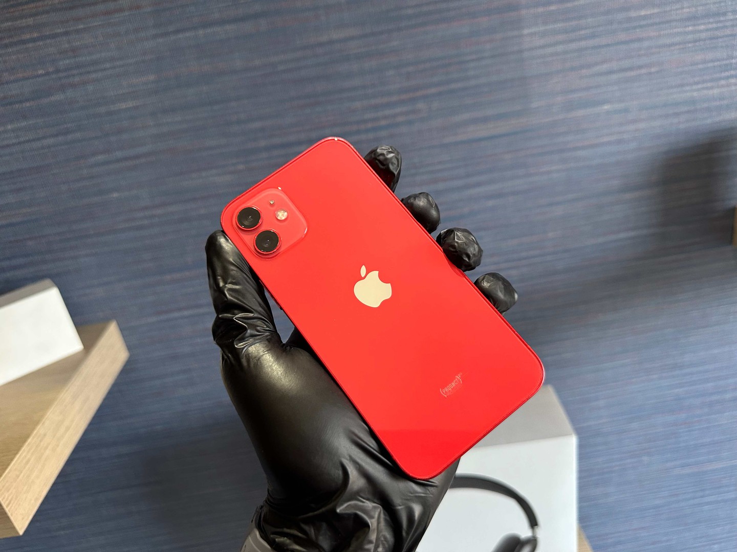 celulares y tabletas - Vendo iPhone 12 64GB Red Product Como Nuevo, Desbloqueado, Clean,$ 24,500 NEG 0