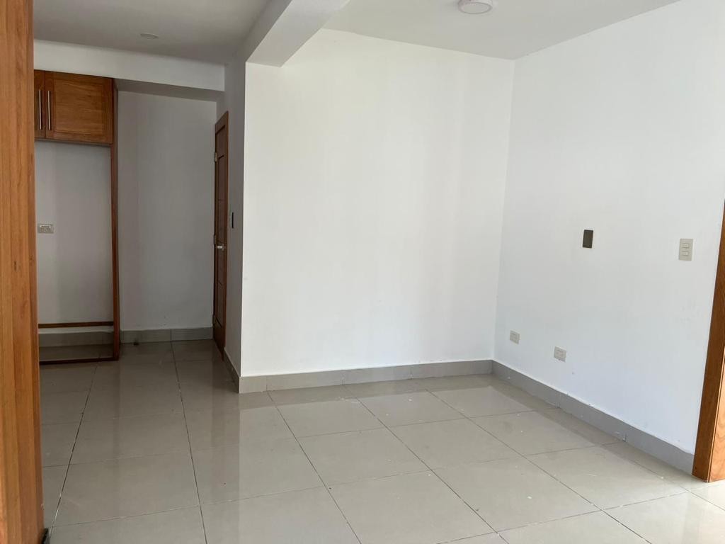 casas - Casa  2 niveles con piscina en Guayabal en santiago de los caballeros  1