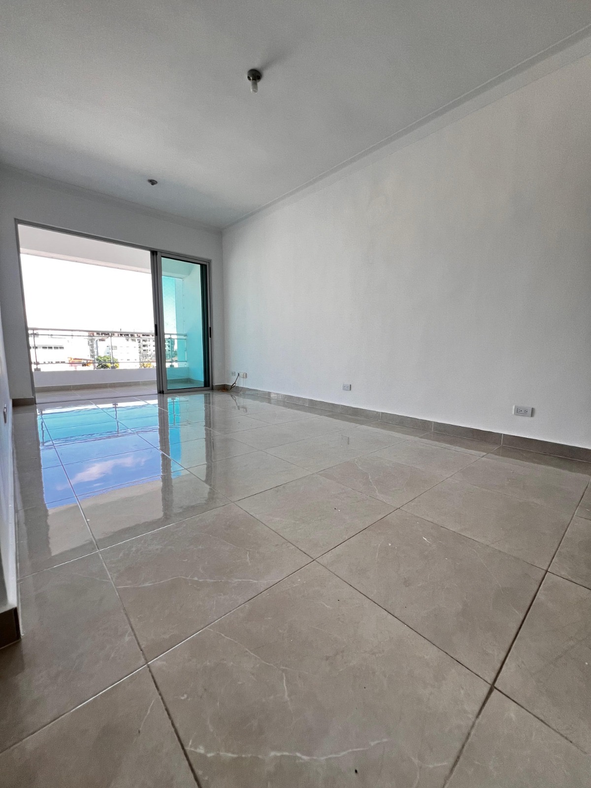 apartamentos - Alquiló bella vista piso 6 tres hab con su baño d 4