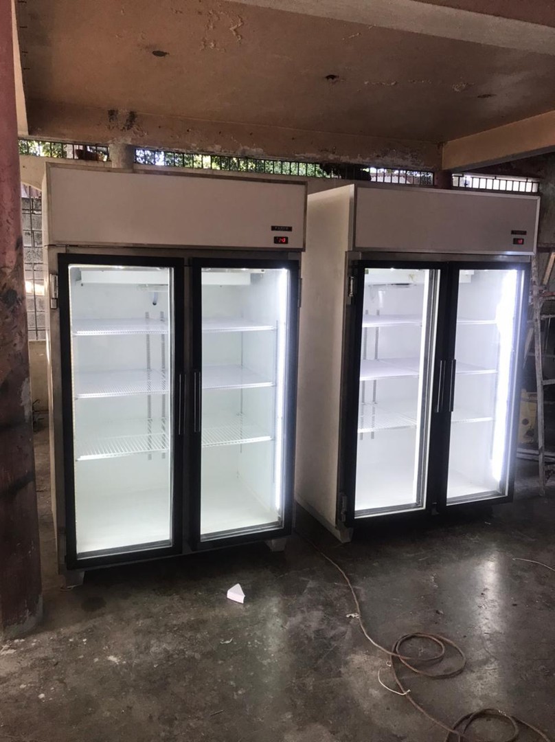 equipos profesionales - Refrigerador conservador 2 Y 1 puertas Exhibidor