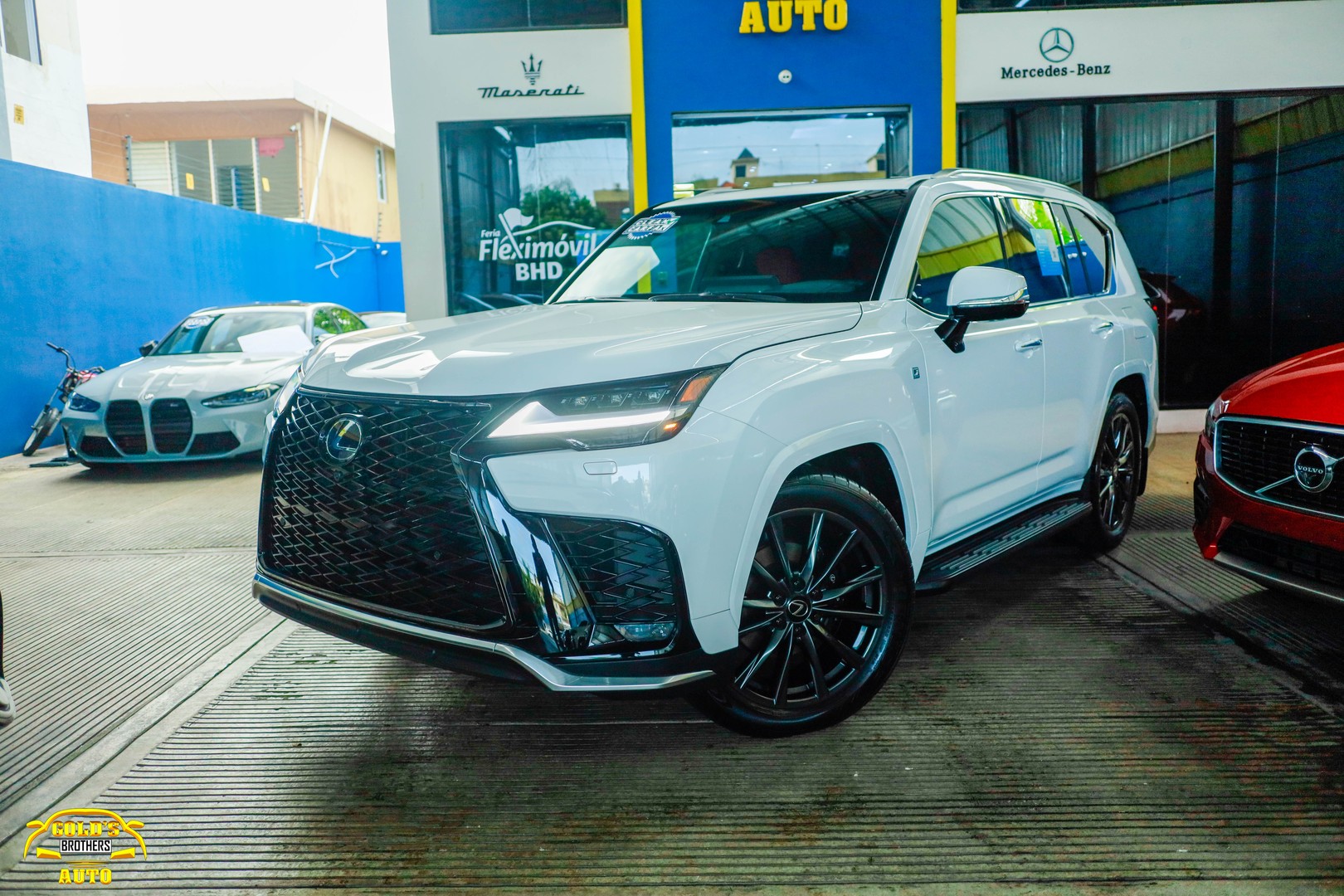 jeepetas y camionetas - Lexus LX600 F-Sport 2023 Recien Importada Clean Carfax 2