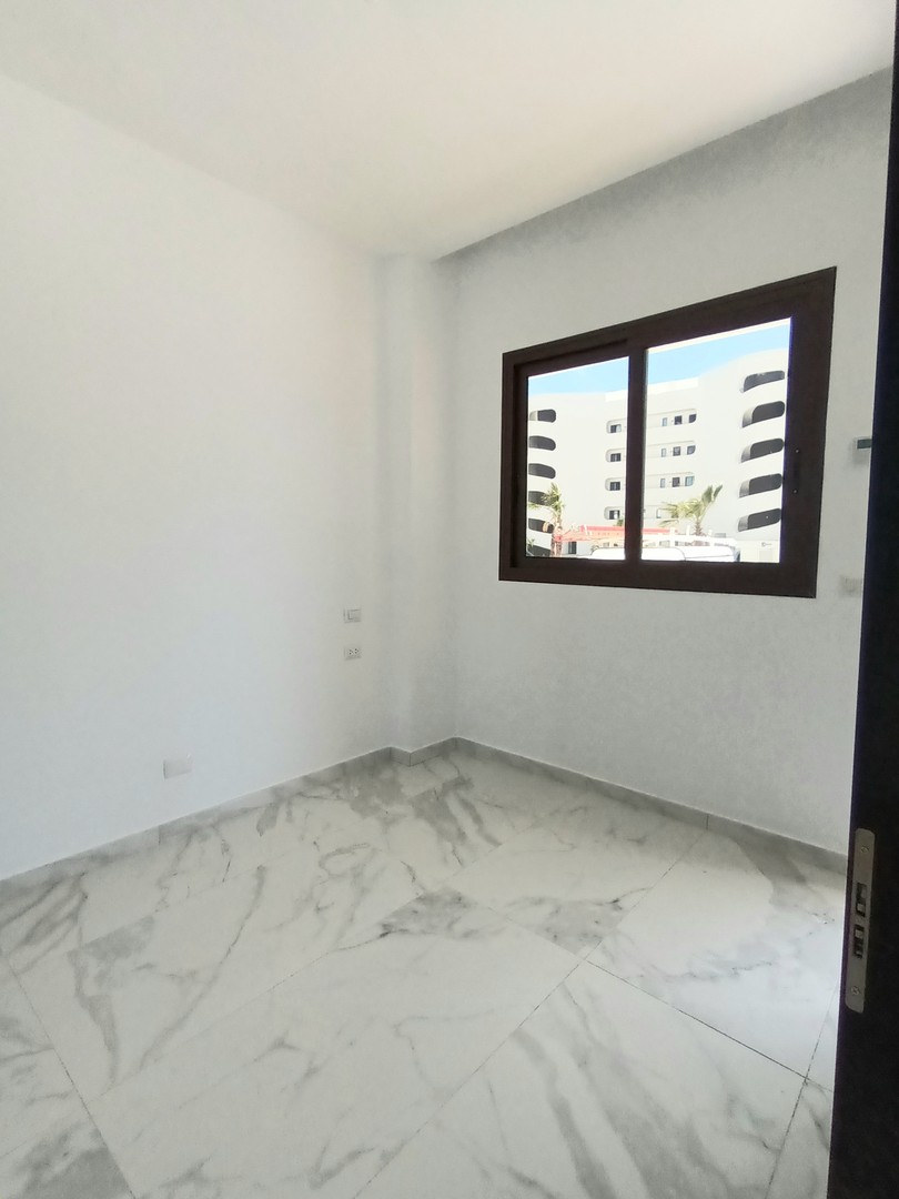 apartamentos - En venta apartamento ideal para Inversión en Complejo Hard Rock Café Punta Cana. 2