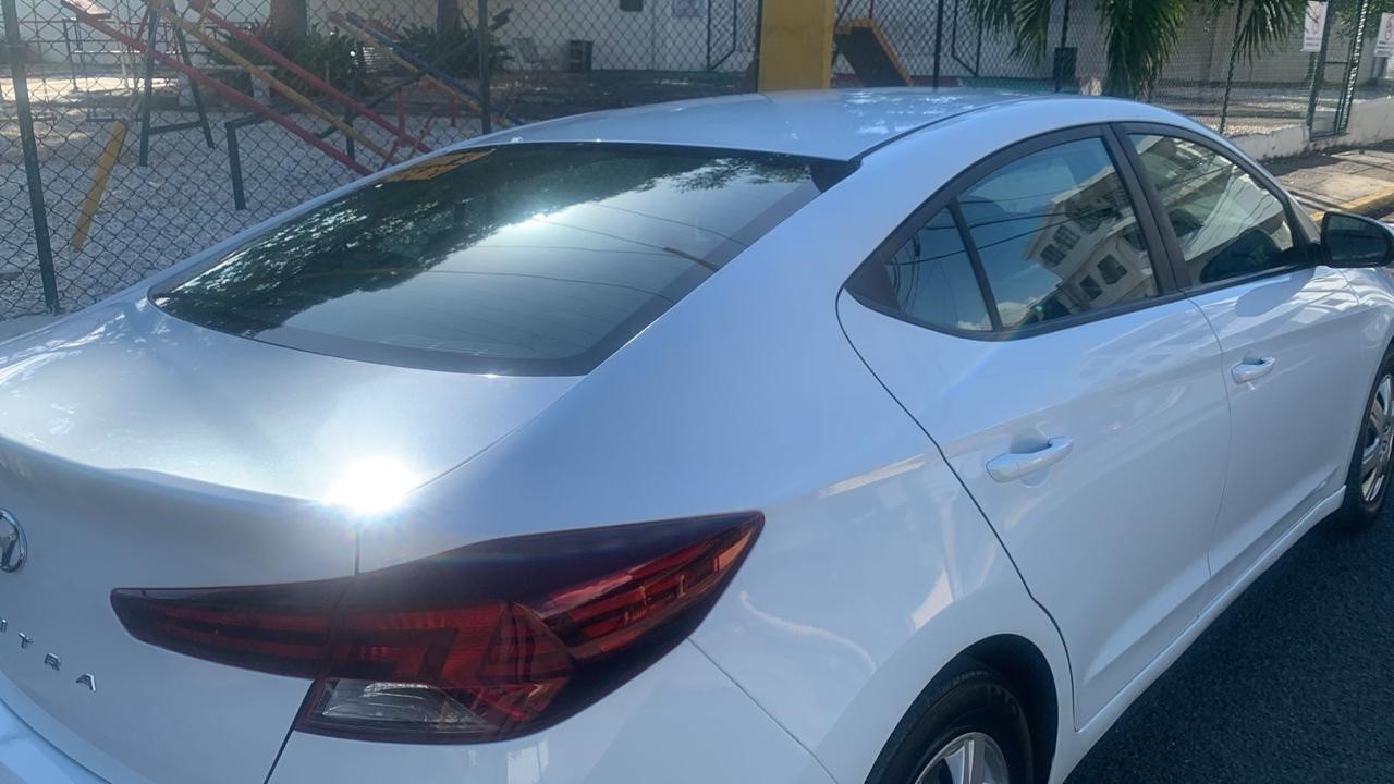 carros - HYUNDAI ELANTRA 2019