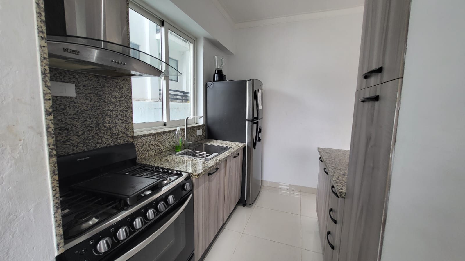 apartamentos - Apartamento en Alquiler de 1 hab. Evaristo Morales 4