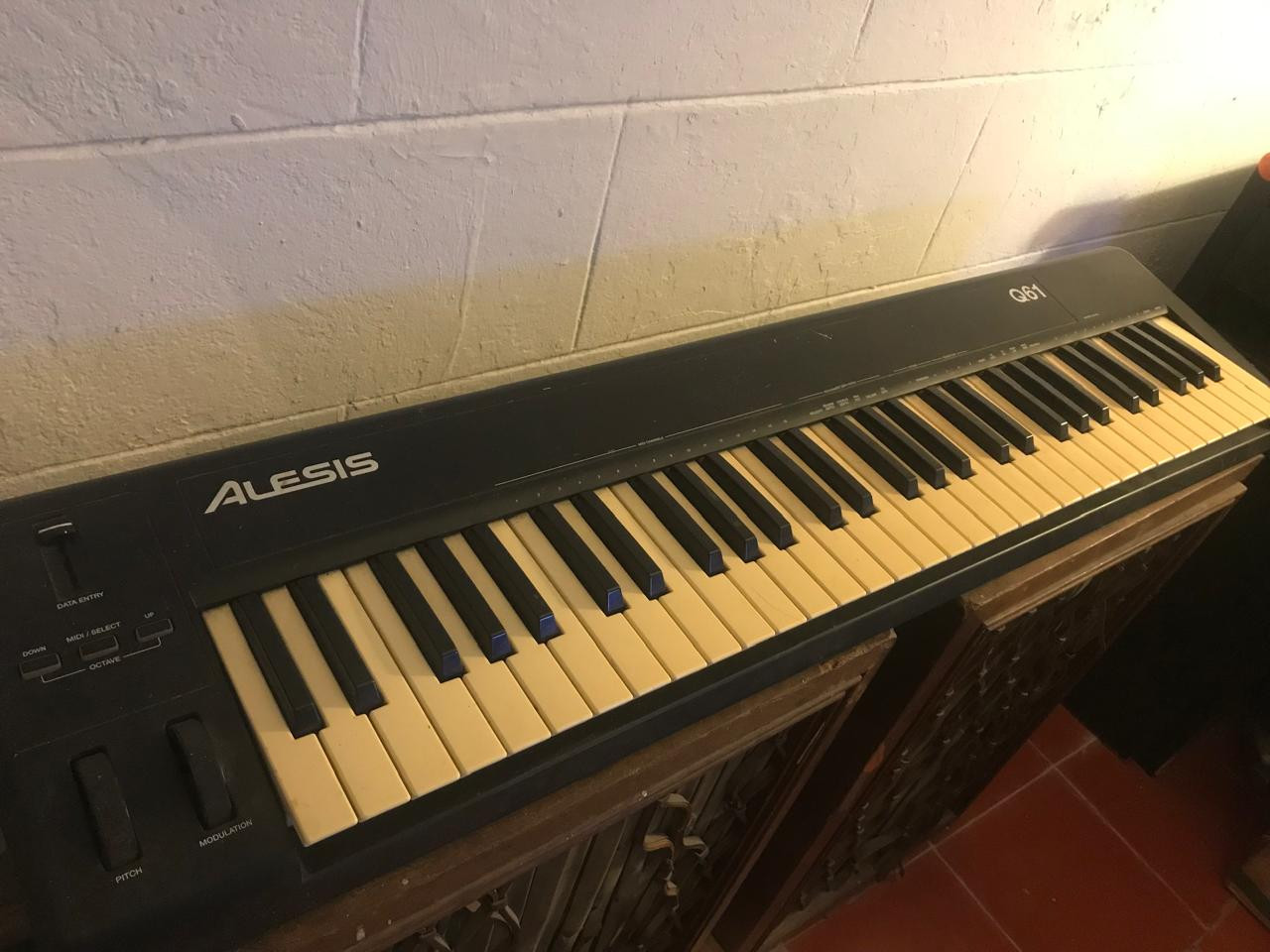 instrumentos musicales - Piano Alesis Q61 Controlador MIDI 