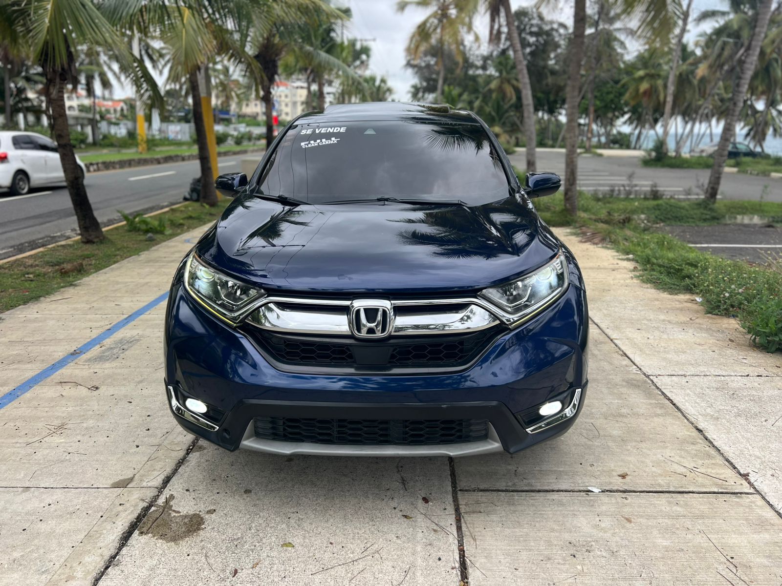 jeepetas y camionetas - Honda crv exl 2017 clean 