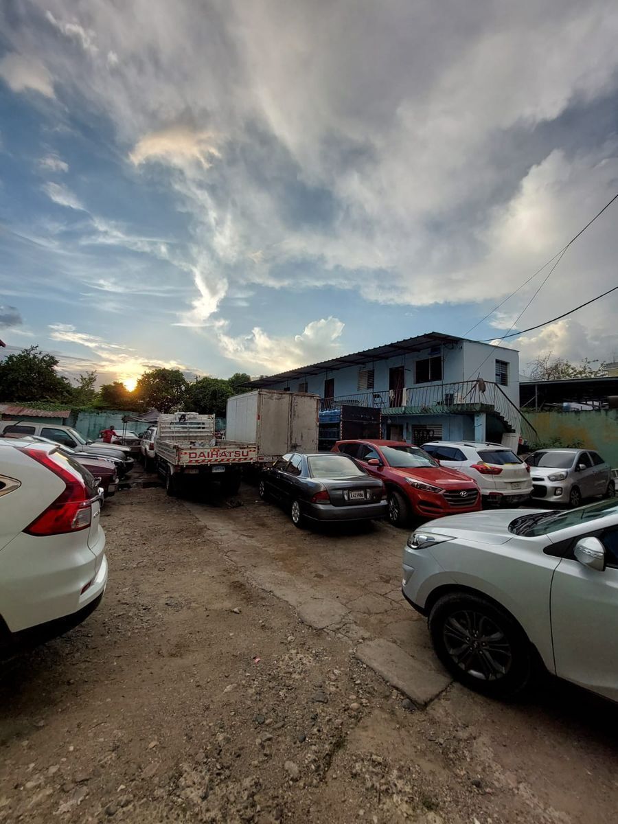 solares y terrenos - ALQUILER DE TERRENO COMERCIAL EN LOS PRADITOS 1