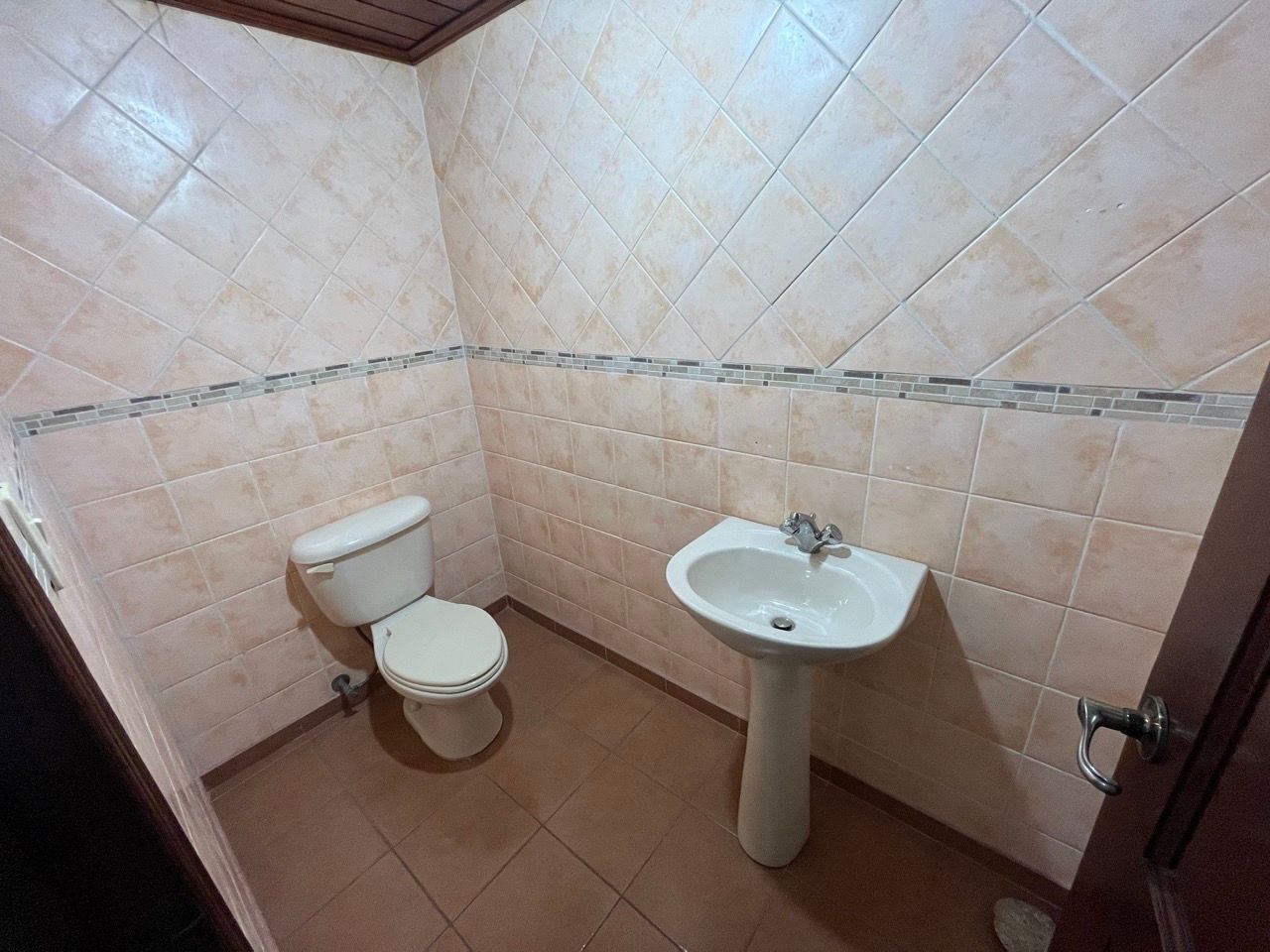 apartamentos - 1037 VENTA DE PENTHOUSE-GAZCUE 3